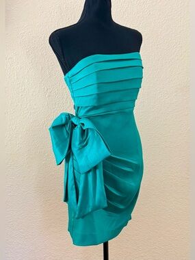 NWT Jewel Badgley Mischka Emerald Strapless Mini Dress Bow Pleated 80s Prom Sz 8